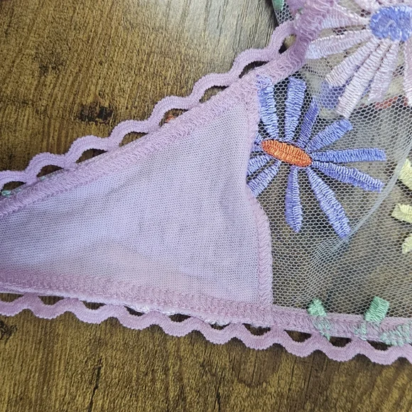 NWT For Love & Lemons x VS Gia Thong Panty Size Large - Picture 12 of 16